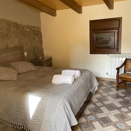 En El Burguillo -vitalia 2 Cr-av-1251 * Las Cruceras